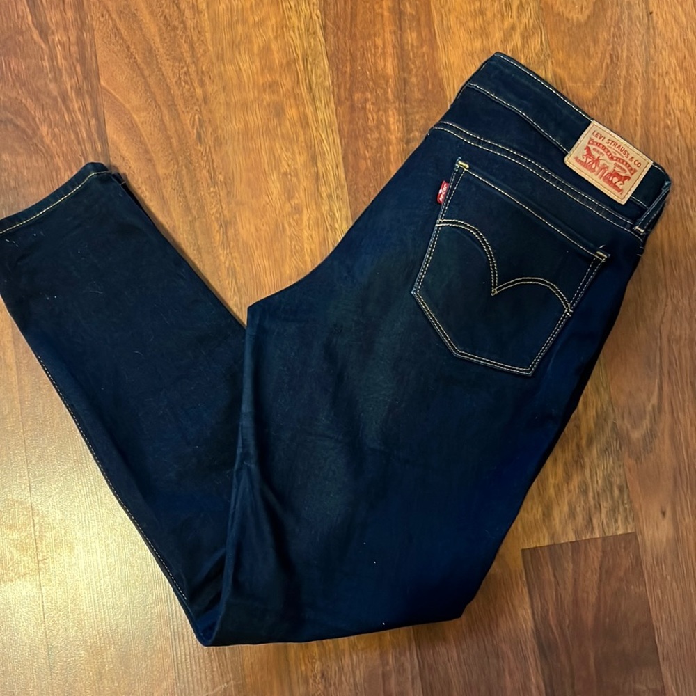 Levi’s 711 skinny jeans, dark wash, size 29